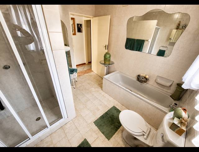 3 BEDROOM HOUSE FOR SALE IN VANDERBIJLPARK SE 4